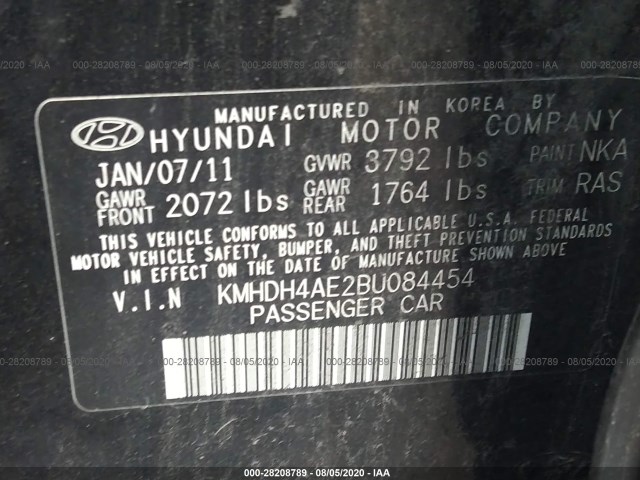 Photo 8 VIN: KMHDH4AE2BU084454 - HYUNDAI ELANTRA 