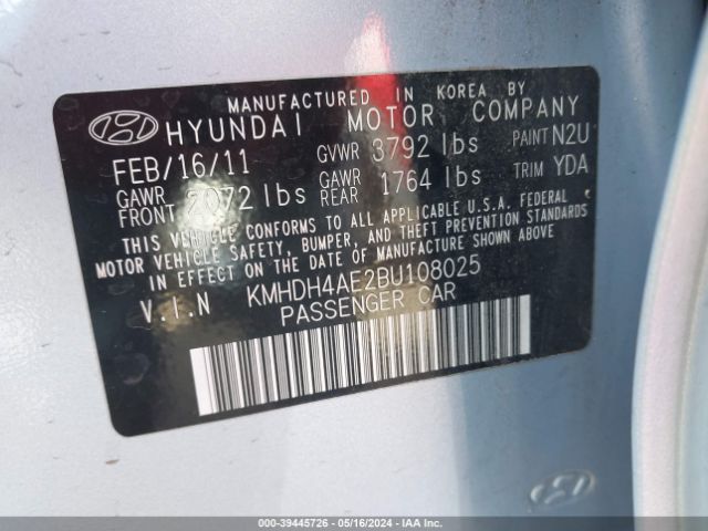 Photo 8 VIN: KMHDH4AE2BU108025 - HYUNDAI ELANTRA 