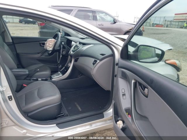 Photo 4 VIN: KMHDH4AE2BU117968 - HYUNDAI ELANTRA 