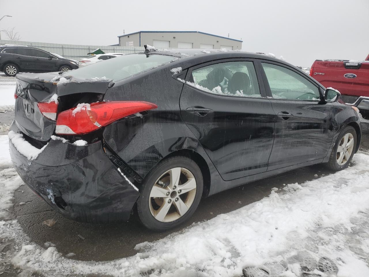 Photo 2 VIN: KMHDH4AE2BU126881 - HYUNDAI ELANTRA 