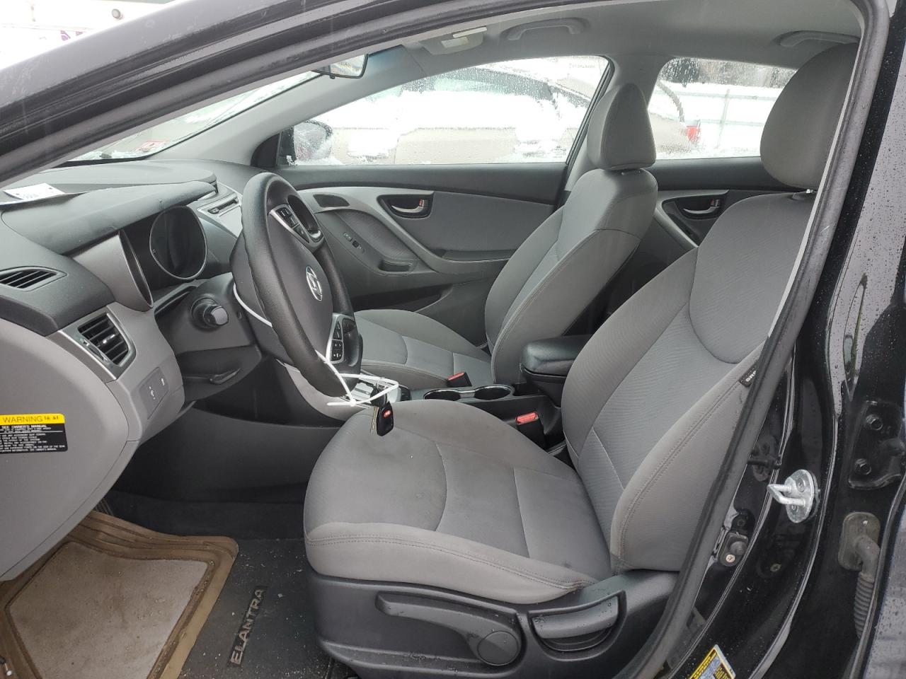 Photo 6 VIN: KMHDH4AE2BU126881 - HYUNDAI ELANTRA 