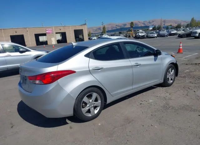 Photo 3 VIN: KMHDH4AE2BU133040 - HYUNDAI ELANTRA 