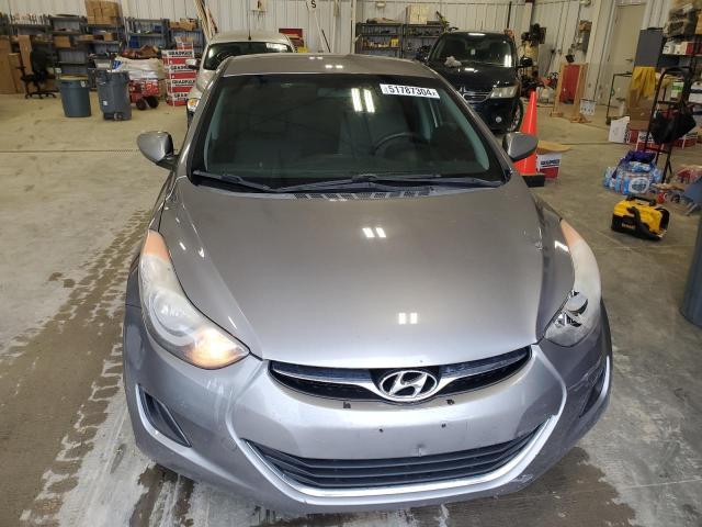 Photo 4 VIN: KMHDH4AE2BU137413 - HYUNDAI ELANTRA 