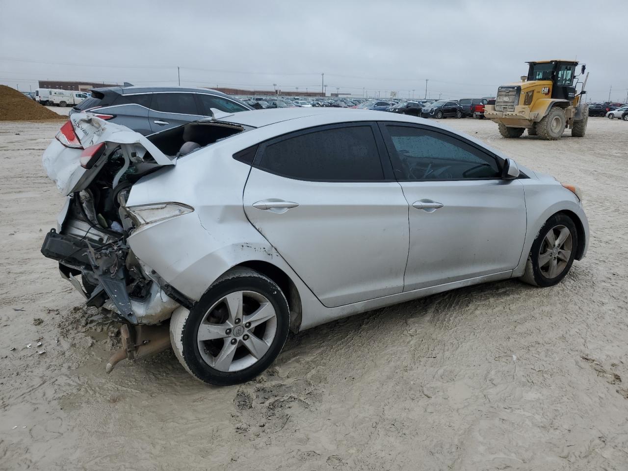 Photo 2 VIN: KMHDH4AE2CU205176 - HYUNDAI ELANTRA 