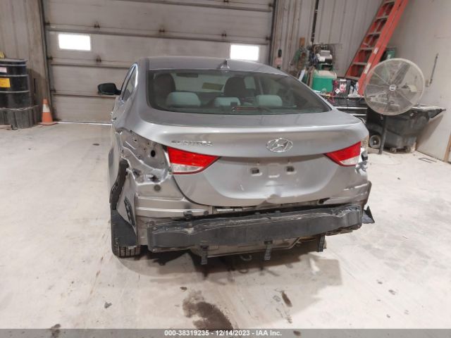 Photo 5 VIN: KMHDH4AE2CU230790 - HYUNDAI ELANTRA 