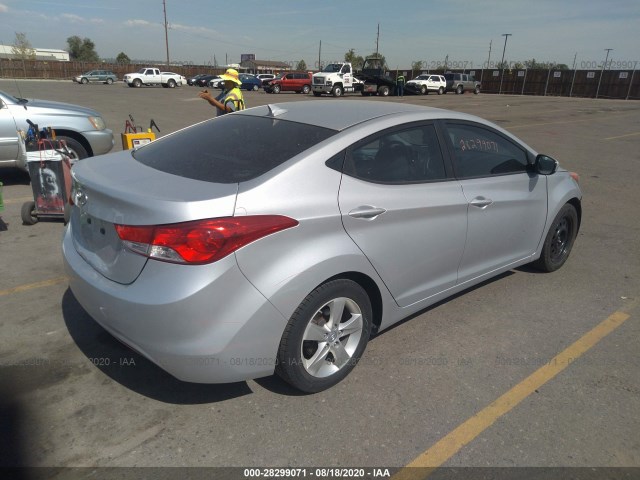 Photo 3 VIN: KMHDH4AE2CU237089 - HYUNDAI ELANTRA 