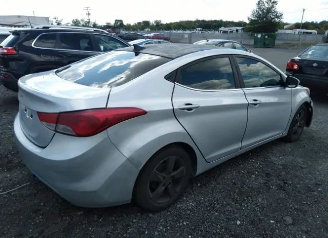 Photo 3 VIN: KMHDH4AE2CU246620 - HYUNDAI ELANTRA 