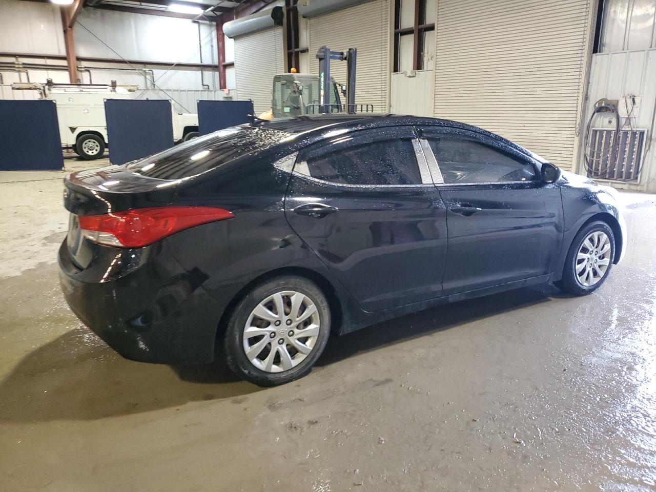 Photo 2 VIN: KMHDH4AE2CU268309 - HYUNDAI ELANTRA 