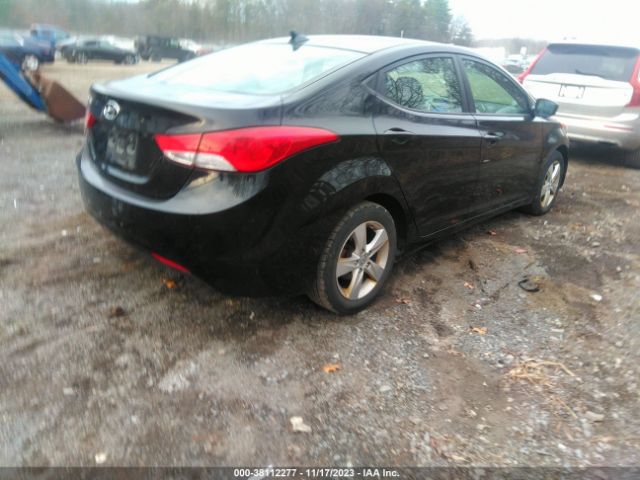 Photo 3 VIN: KMHDH4AE2CU291640 - HYUNDAI ELANTRA 