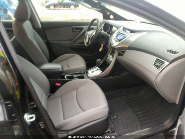 Photo 4 VIN: KMHDH4AE2CU291640 - HYUNDAI ELANTRA 