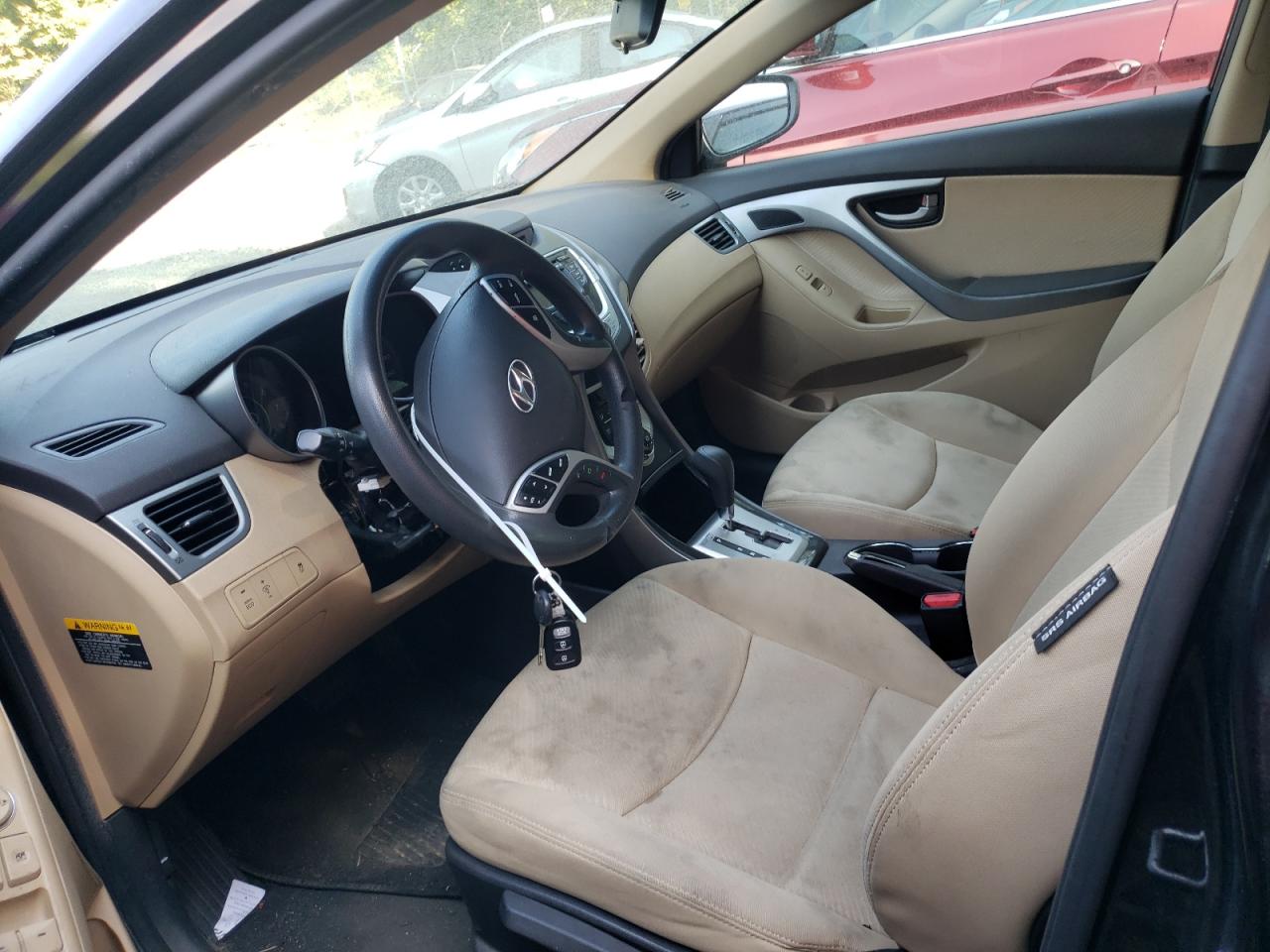 Photo 6 VIN: KMHDH4AE2CU301311 - HYUNDAI ELANTRA 