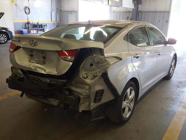 Photo 3 VIN: KMHDH4AE2CU305665 - HYUNDAI ELANTRA GL 