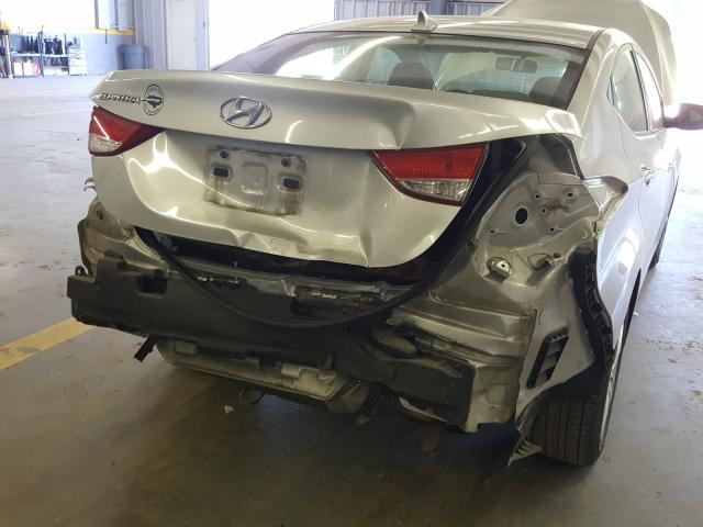 Photo 8 VIN: KMHDH4AE2CU305665 - HYUNDAI ELANTRA GL 