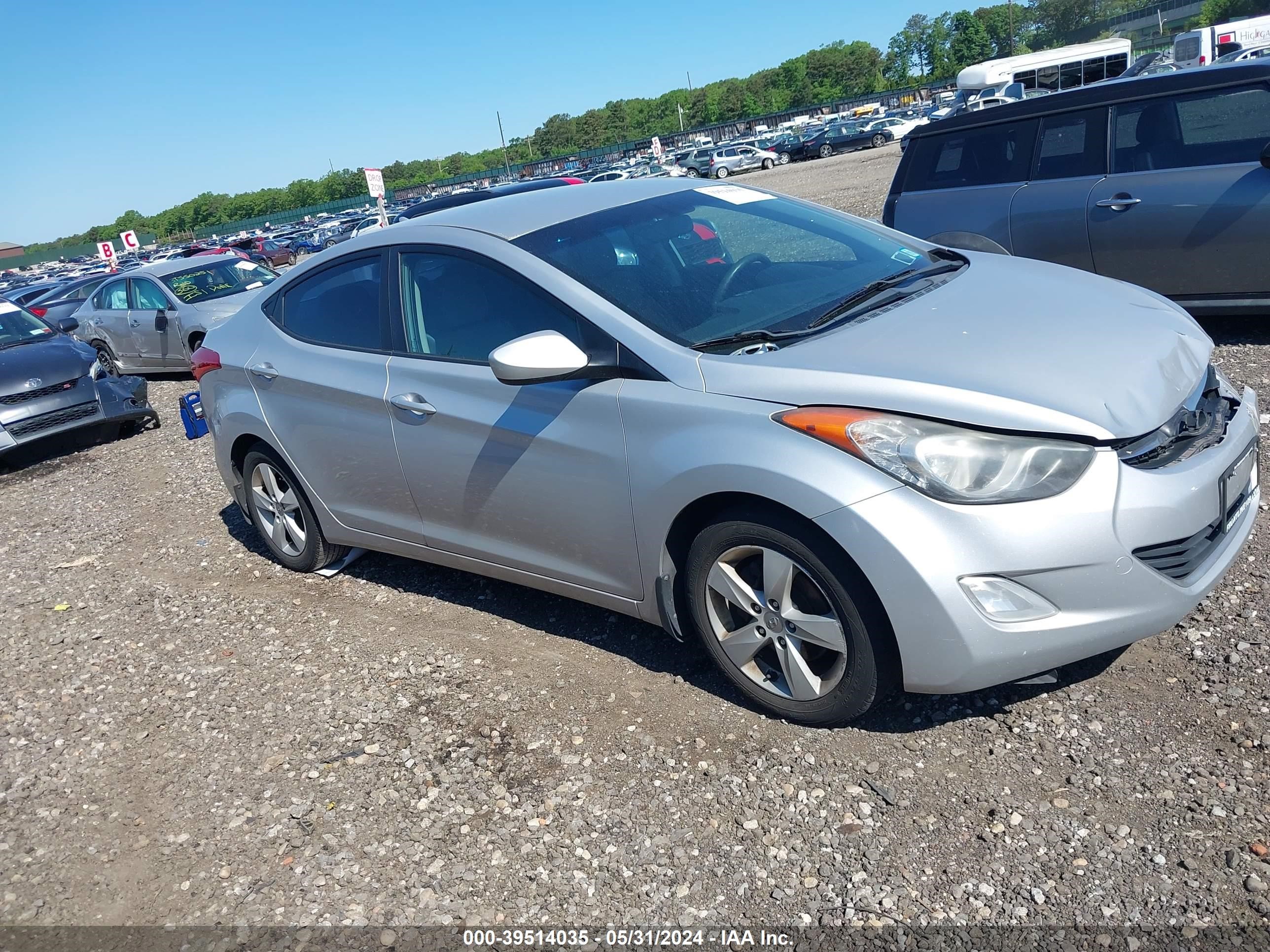 Photo 0 VIN: KMHDH4AE2CU376994 - HYUNDAI ELANTRA 