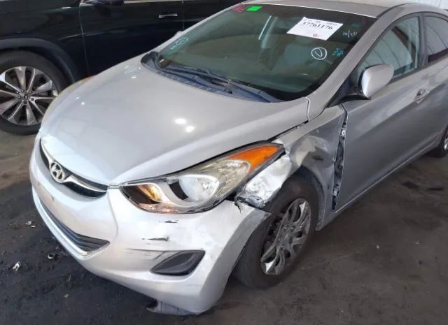 Photo 5 VIN: KMHDH4AE2CU377045 - HYUNDAI ELANTRA 