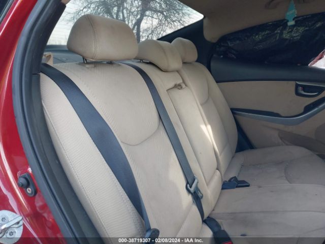 Photo 7 VIN: KMHDH4AE2CU393438 - HYUNDAI ELANTRA 