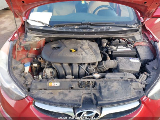 Photo 9 VIN: KMHDH4AE2CU393438 - HYUNDAI ELANTRA 