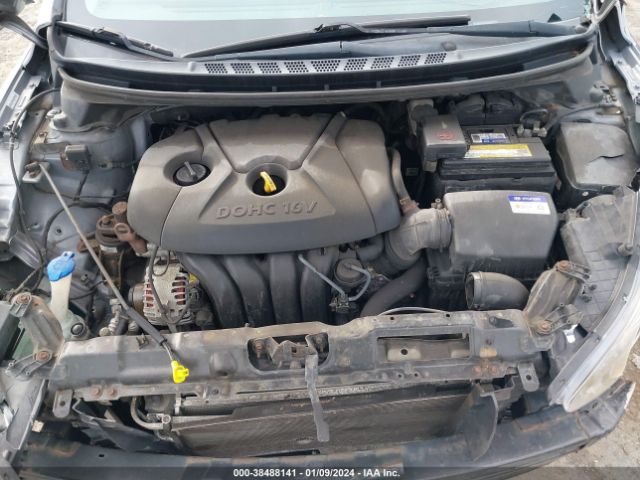 Photo 9 VIN: KMHDH4AE2CU398316 - HYUNDAI ELANTRA 