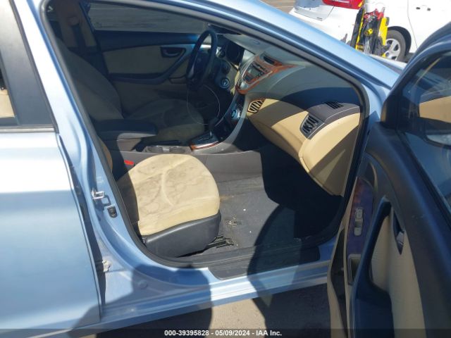 Photo 4 VIN: KMHDH4AE2CU400985 - HYUNDAI ELANTRA 