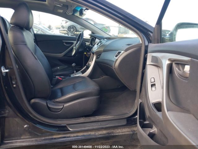 Photo 4 VIN: KMHDH4AE2CU441603 - HYUNDAI ELANTRA 