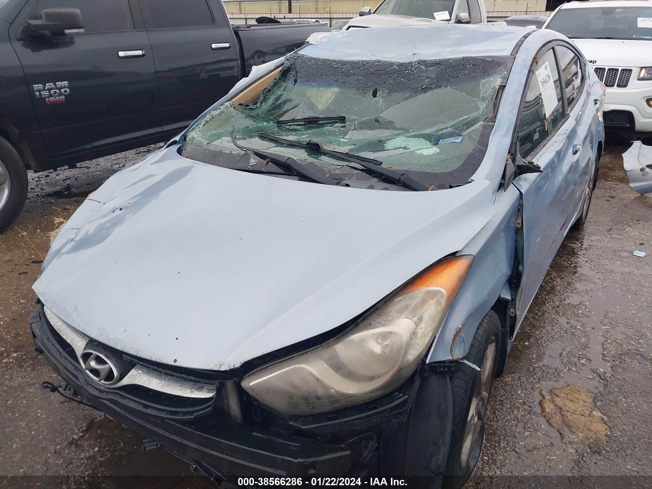 Photo 1 VIN: KMHDH4AE2DU500151 - HYUNDAI ELANTRA 