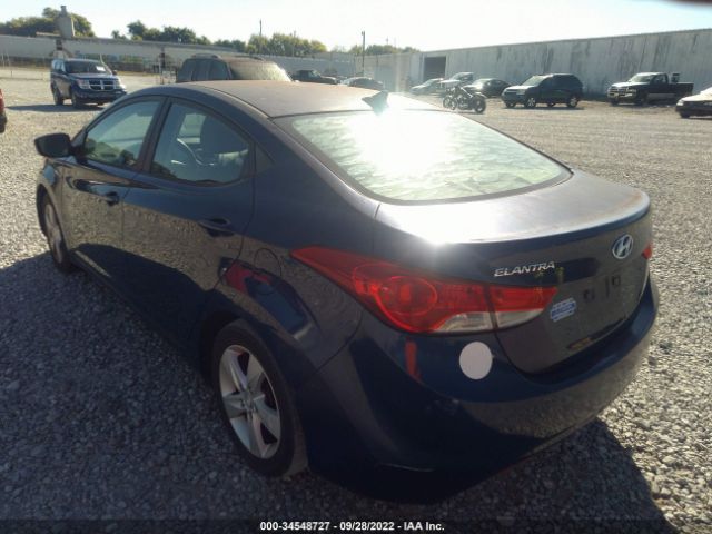 Photo 2 VIN: KMHDH4AE2DU532629 - HYUNDAI ELANTRA 