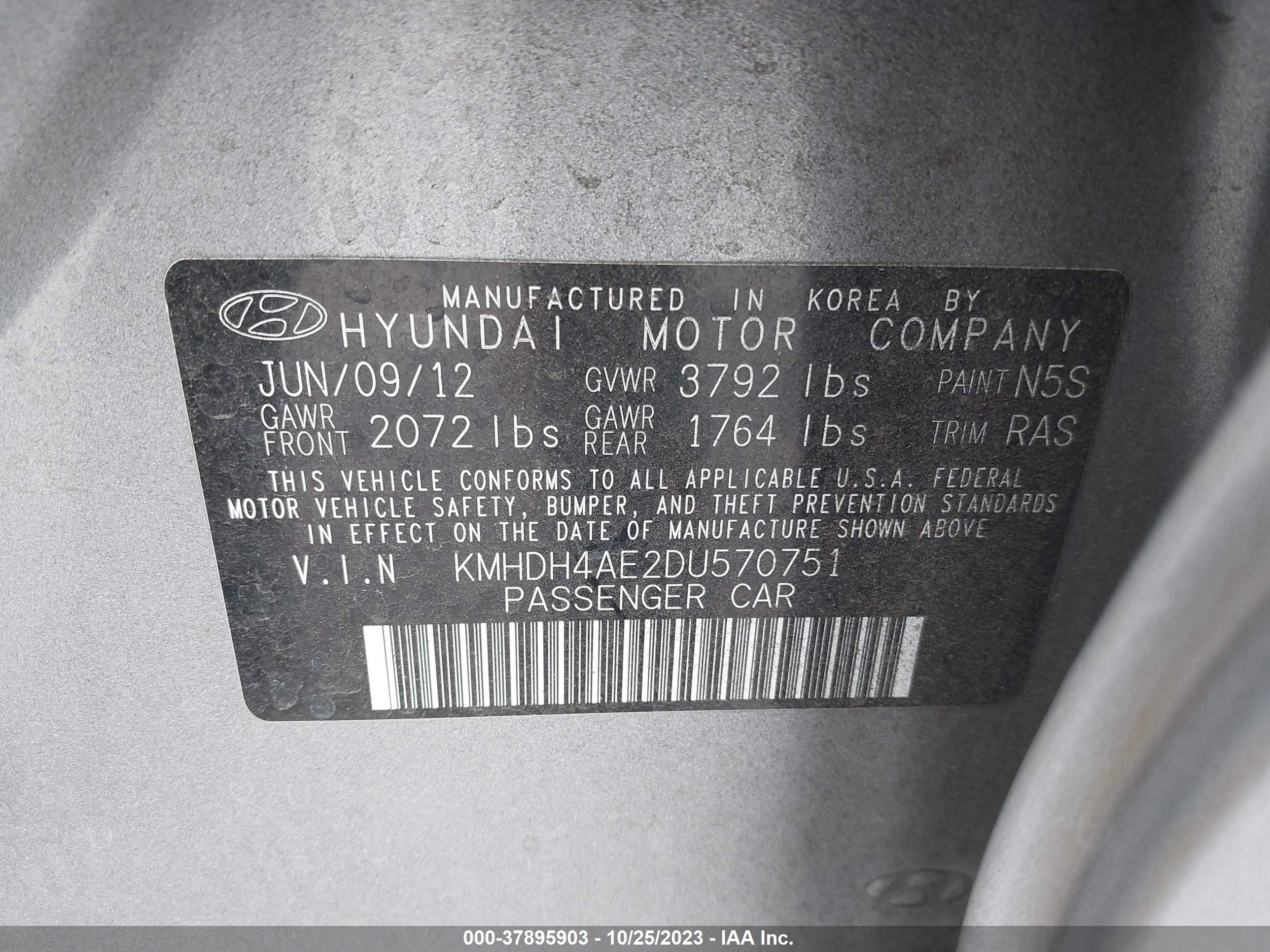 Photo 8 VIN: KMHDH4AE2DU570751 - HYUNDAI ELANTRA 