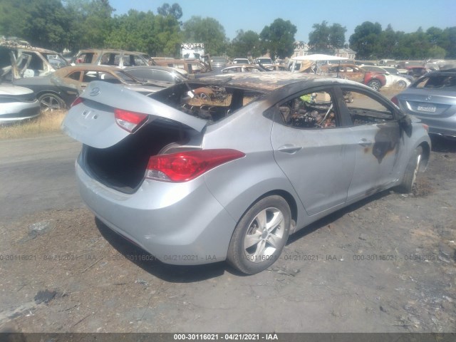 Photo 3 VIN: KMHDH4AE2DU654083 - HYUNDAI ELANTRA 