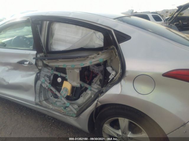 Photo 5 VIN: KMHDH4AE2DU660479 - HYUNDAI ELANTRA 