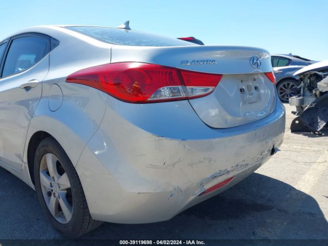 Photo 5 VIN: KMHDH4AE2DU724939 - HYUNDAI ELANTRA 