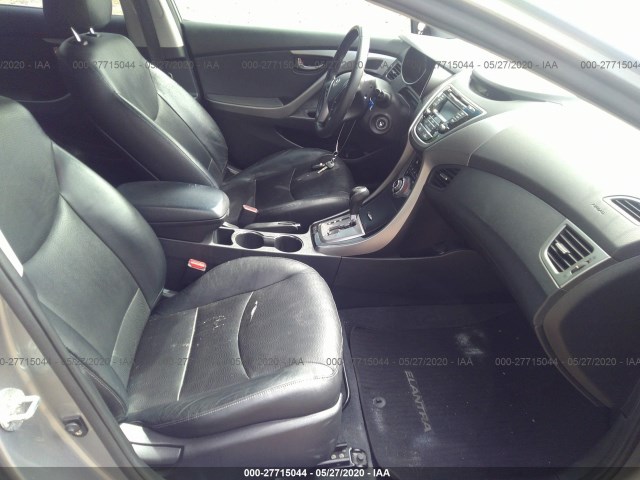 Photo 4 VIN: KMHDH4AE2DU765975 - HYUNDAI ELANTRA 