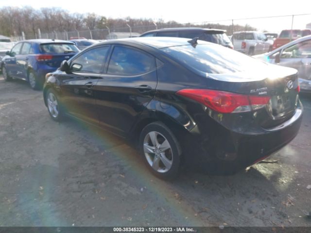 Photo 2 VIN: KMHDH4AE2DU823485 - HYUNDAI ELANTRA 