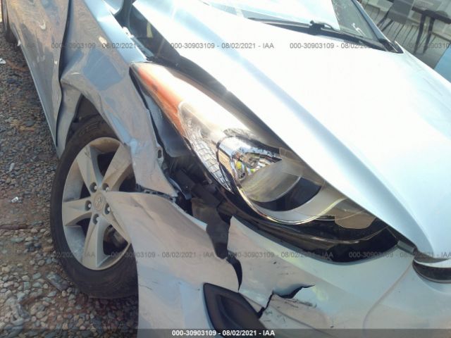 Photo 5 VIN: KMHDH4AE2DU843462 - HYUNDAI ELANTRA 