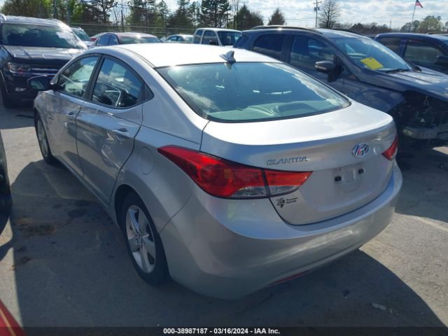 Photo 2 VIN: KMHDH4AE2DU863825 - HYUNDAI ELANTRA 