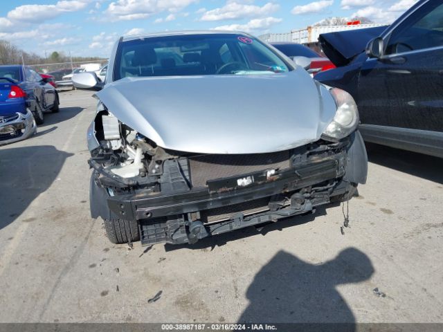 Photo 5 VIN: KMHDH4AE2DU863825 - HYUNDAI ELANTRA 