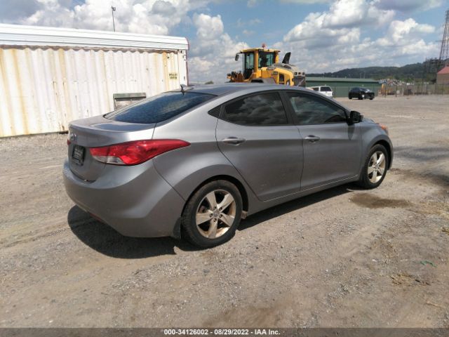 Photo 3 VIN: KMHDH4AE2DU951368 - HYUNDAI ELANTRA 