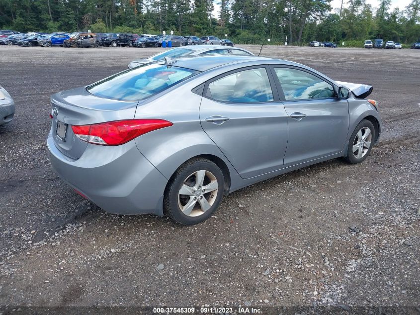 Photo 3 VIN: KMHDH4AE2DU980546 - HYUNDAI ELANTRA 