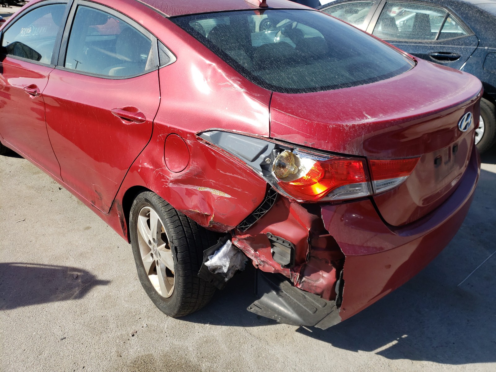 Photo 8 VIN: KMHDH4AE2DU997654 - HYUNDAI ELANTRA GL 