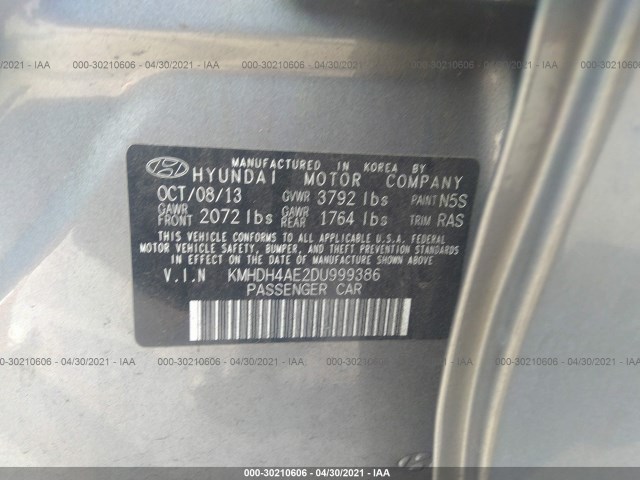 Photo 8 VIN: KMHDH4AE2DU999386 - HYUNDAI ELANTRA 