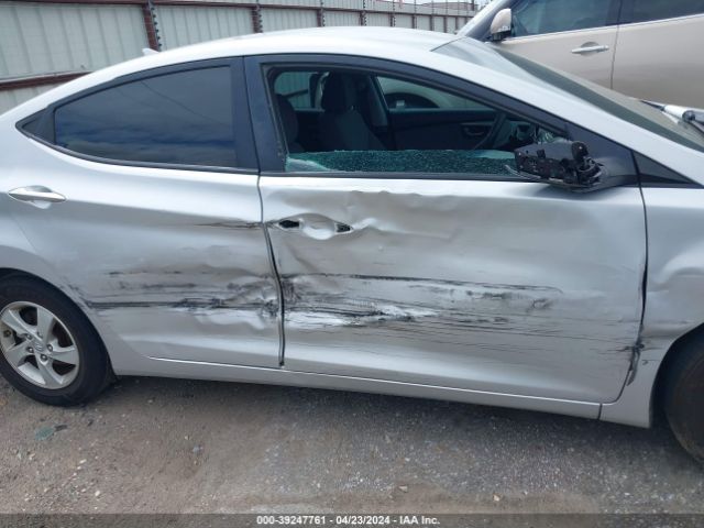 Photo 5 VIN: KMHDH4AE2EU176653 - HYUNDAI ELANTRA 