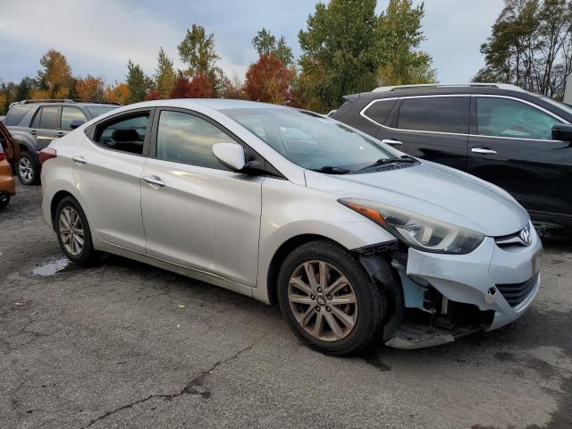 Photo 3 VIN: KMHDH4AE2FU225173 - HYUNDAI ELANTRA 