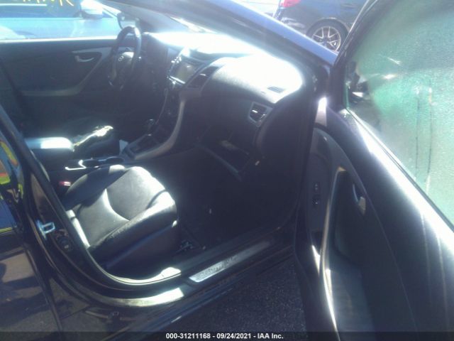 Photo 4 VIN: KMHDH4AE2FU263583 - HYUNDAI ELANTRA 