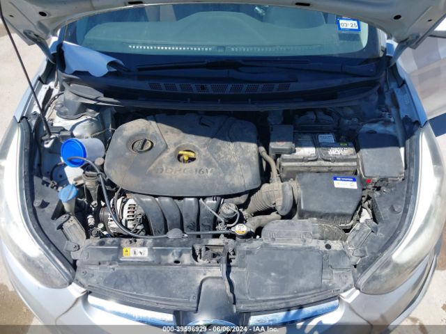 Photo 9 VIN: KMHDH4AE2FU266662 - HYUNDAI ELANTRA 