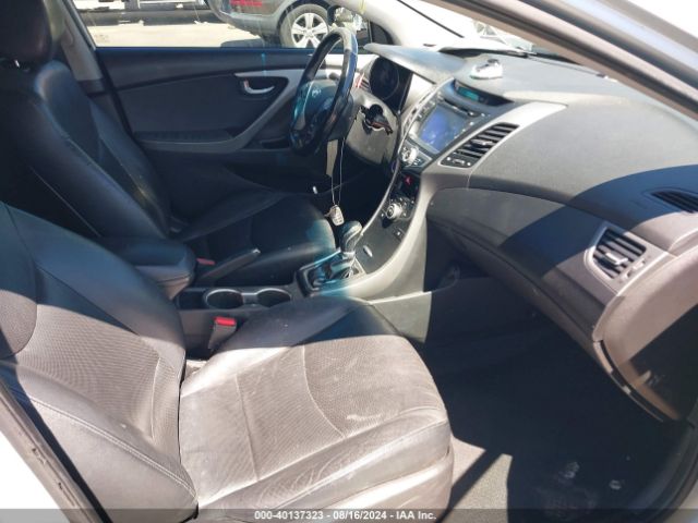 Photo 4 VIN: KMHDH4AE2FU323216 - HYUNDAI ELANTRA 