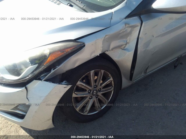 Photo 5 VIN: KMHDH4AE2FU355504 - HYUNDAI ELANTRA 