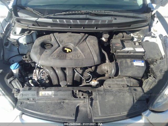 Photo 9 VIN: KMHDH4AE2FU355504 - HYUNDAI ELANTRA 