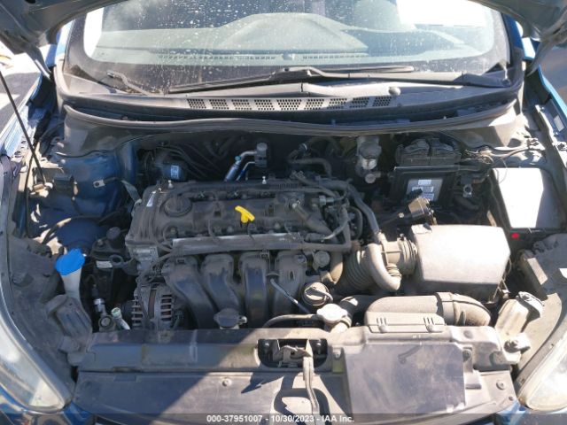 Photo 9 VIN: KMHDH4AE2GU482920 - HYUNDAI ELANTRA 