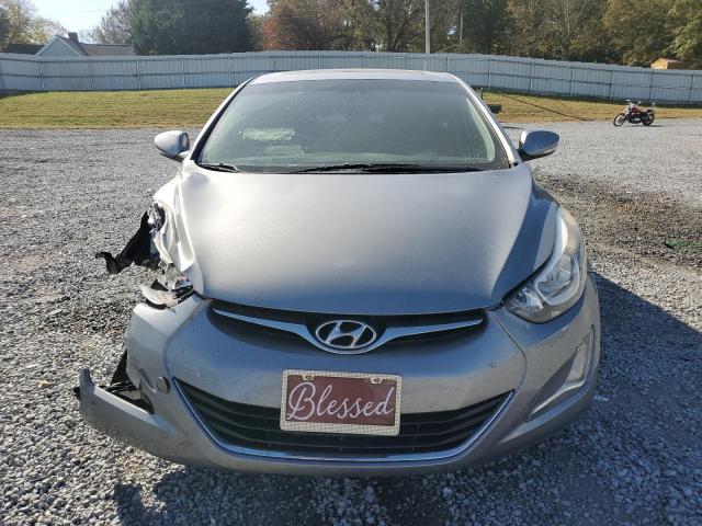 Photo 4 VIN: KMHDH4AE2GU504947 - HYUNDAI ELANTRA SE 