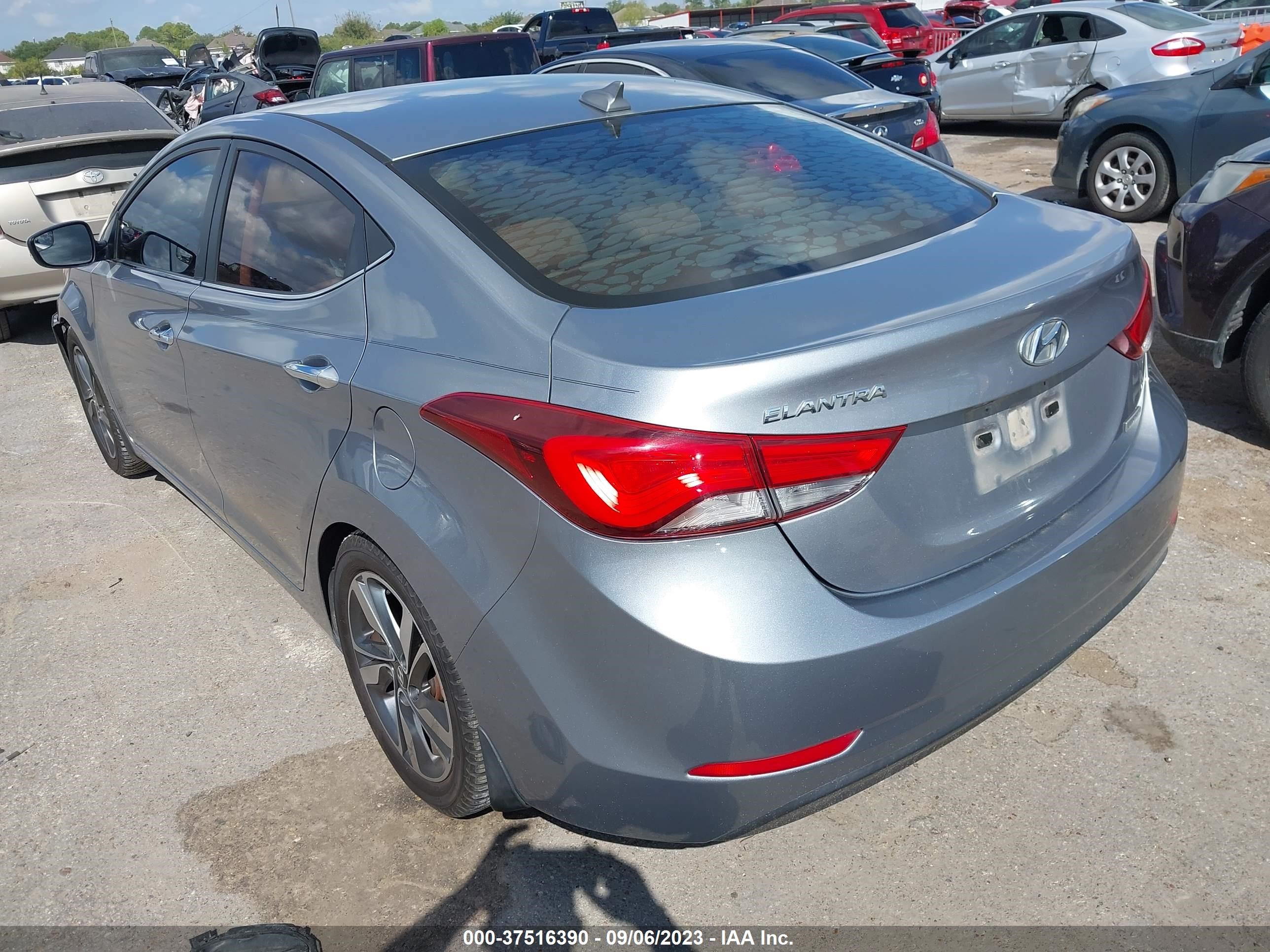 Photo 2 VIN: KMHDH4AE2GU513292 - HYUNDAI ELANTRA 