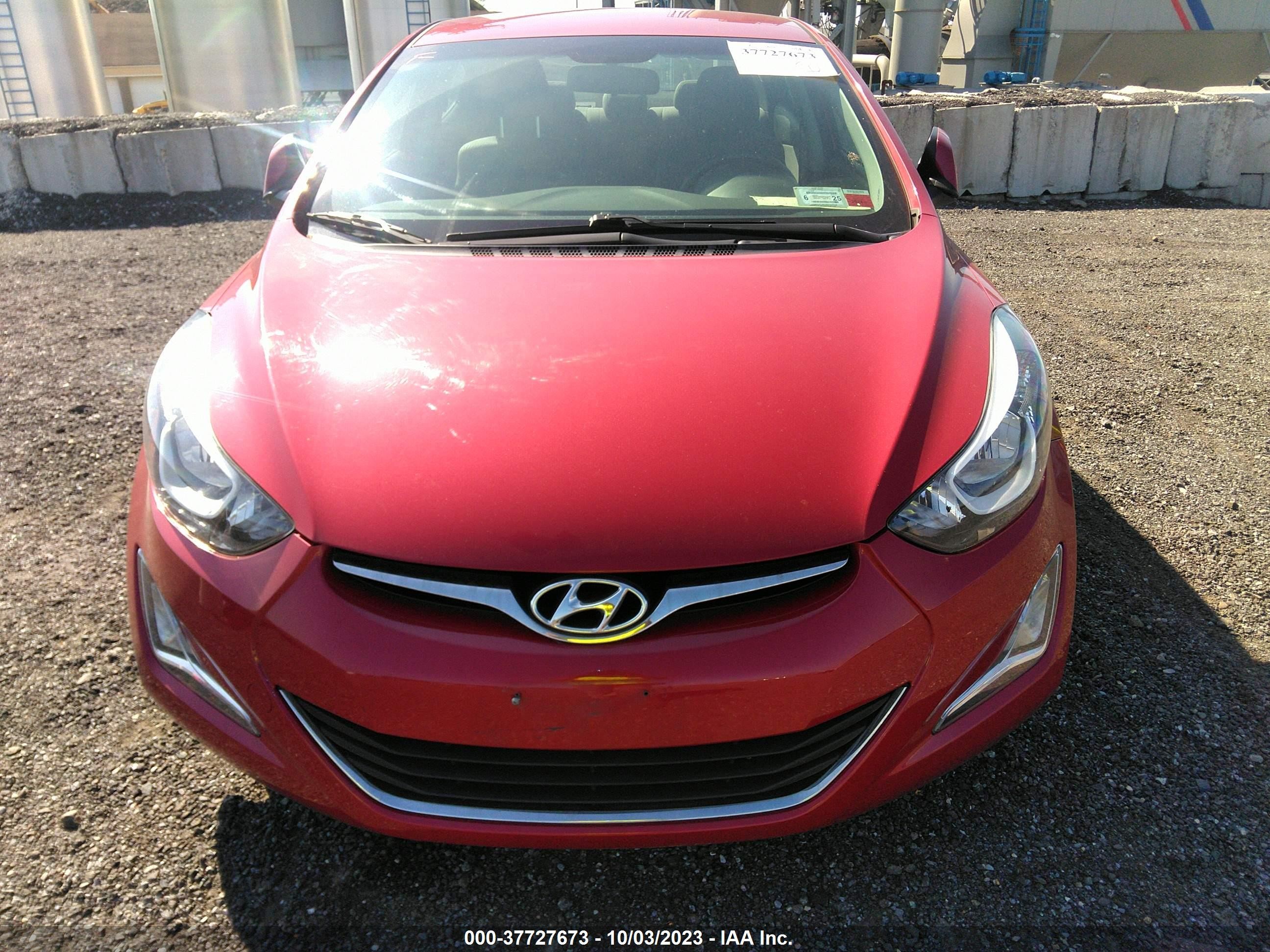 Photo 5 VIN: KMHDH4AE2GU527998 - HYUNDAI ELANTRA 